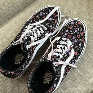 Vans old skool shoe - black floral, woman’s size 10